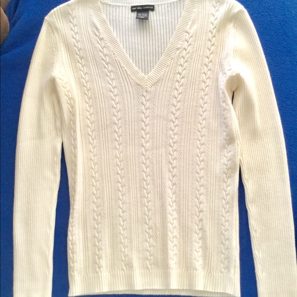SWEATER